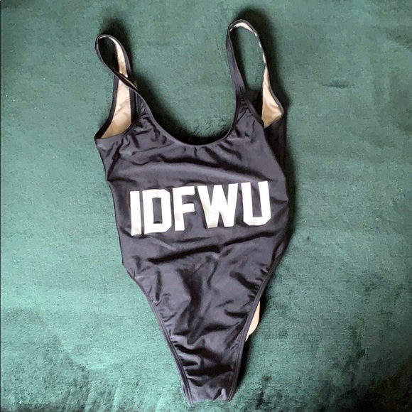 Private Party IDFWU one piece - Picture 4 of 8